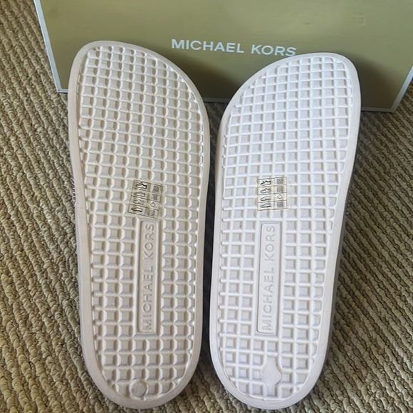 NWT MICHAEL KORS pool slide sandals pink - Picture 4 of 5
